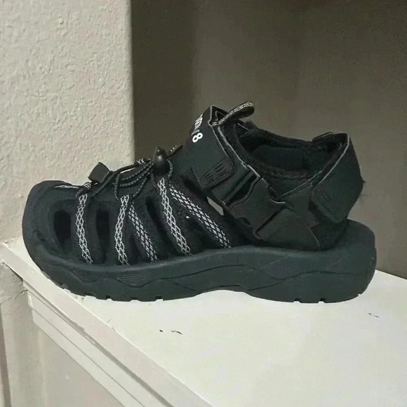 Nortiv8 Womens Sandals Outdoor Bungee Closed Toe Sports Sandals Sz 8 SNAS222W - Picture 4 of 9